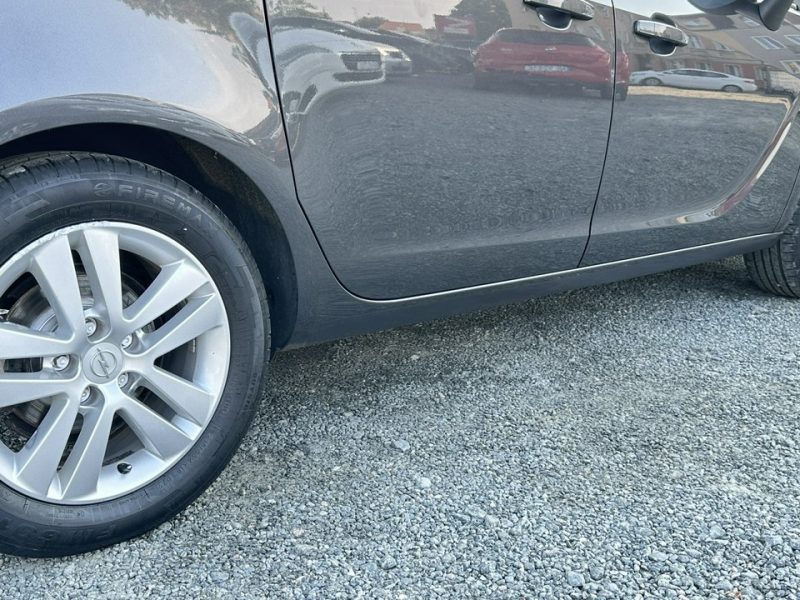 Opel Meriva Benzyna Zarejestrowany Ubezpieczony II (2010-)