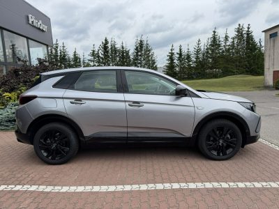 Opel Grandland GS Light 1.2 Turbo 130KM automat AT8
