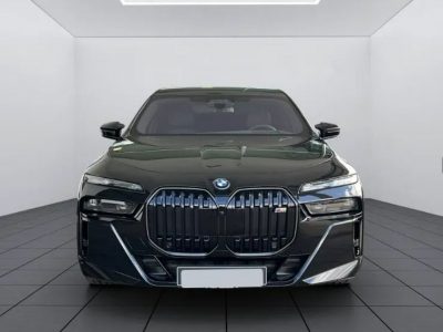 BMW 760 M760e (571KM) -Rabat 188 533 zł brutto, gotowy do odbioru! G70(2022-)