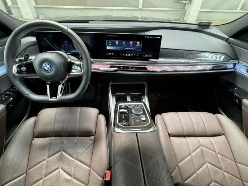 BMW 760 M760e (571KM) -Rabat 188 533 zł brutto, gotowy do odbioru! G70(2022-)