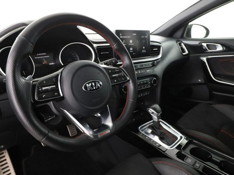 Kia Pro_cee'd automat skóra/alcantara full LED navi kamera i czujniki parkowania