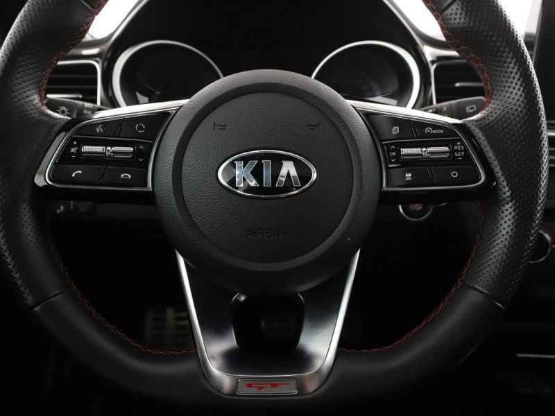Kia Pro_cee'd automat skóra/alcantara full LED navi kamera i czujniki parkowania