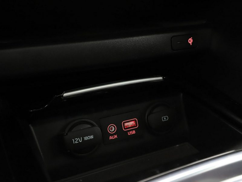 Kia Pro_cee'd automat skóra/alcantara full LED navi kamera i czujniki parkowania