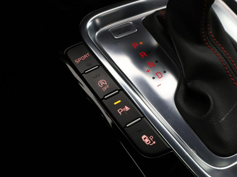 Kia Pro_cee'd automat skóra/alcantara full LED navi kamera i czujniki parkowania