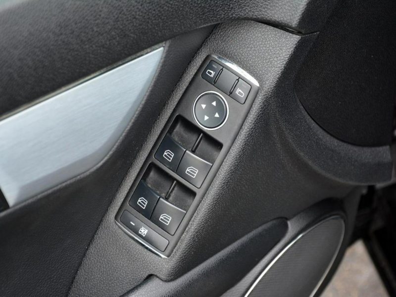 Mercedes C 180 Kompressor Avantgarde 130 tys przebieg pół-skóry Klimatronic ASO W204 (2007-2014)