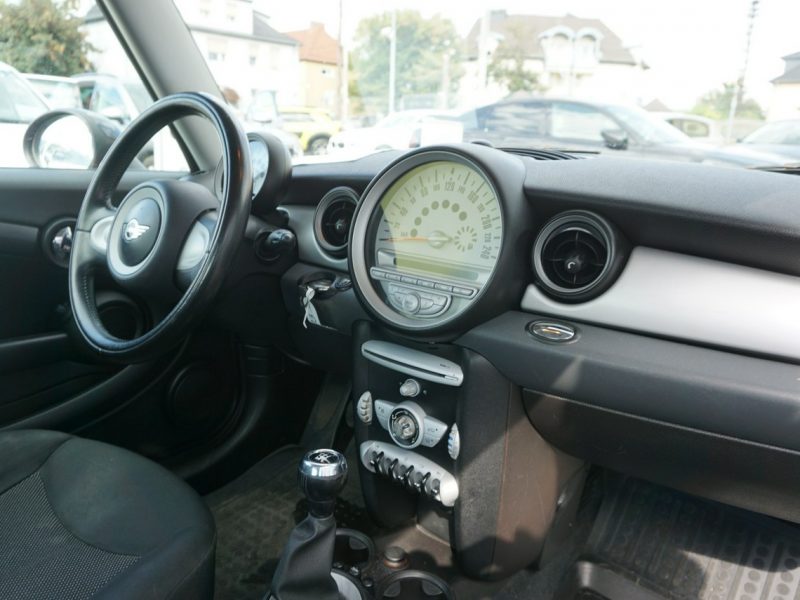 Mini Cooper zarejestrowany, ubezpieczony II (2006-)