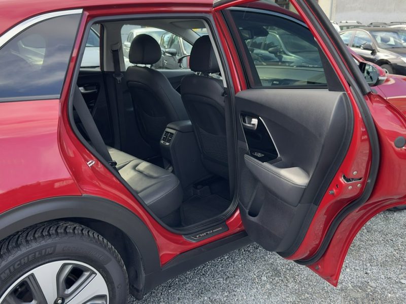 Kia Niro Hybryda Moc 141KM Automat Bogato Wyposażony