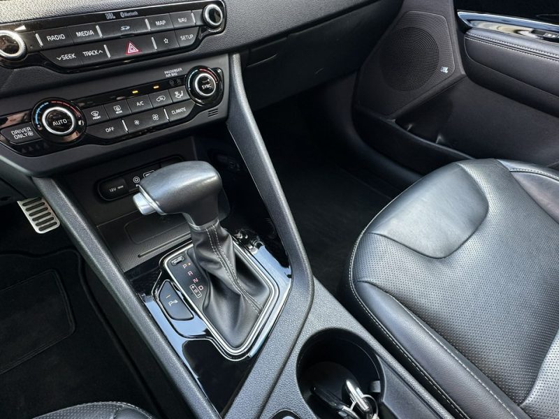 Kia Niro Hybryda Moc 141KM Automat Bogato Wyposażony