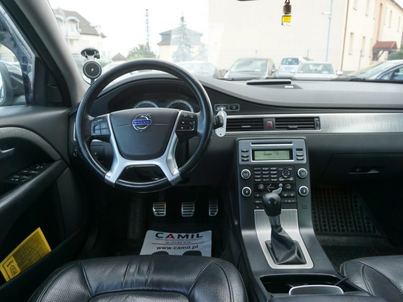 Volvo XC 70 zarejestrowany, ubezpieczony, bogate wyposażenie III (2007-)