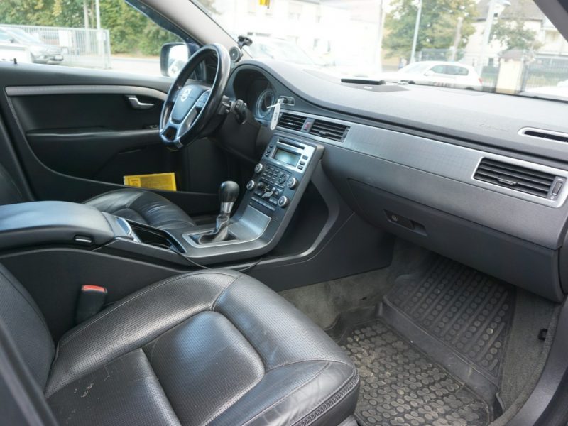 Volvo XC 70 zarejestrowany, ubezpieczony, bogate wyposażenie III (2007-)