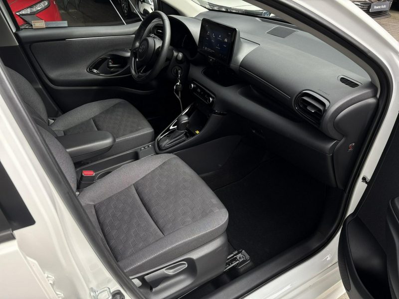Toyota Yaris 1.5 Hybrid STYLE, salon Polska, gwarancja, FV23% IV (2020-)