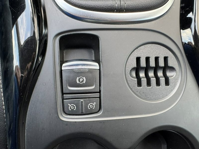 Renault Kadjar Pisemna Gwarancja 12 miesięcy I (2015-)
