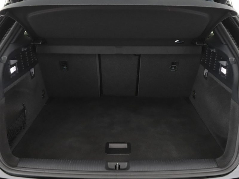 Audi Q2 4x4 S-tronic full LED klima auto grzane fotele czujniki parkowania