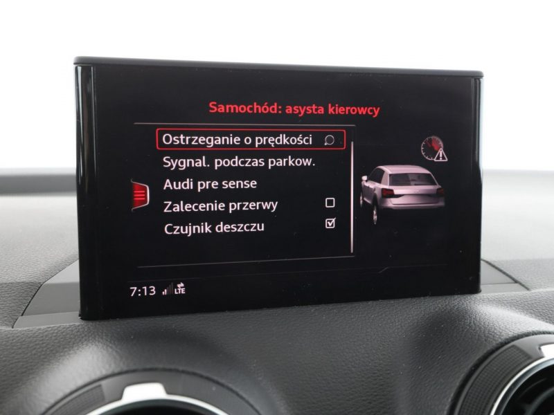 Audi Q2 4x4 S-tronic full LED klima auto grzane fotele czujniki parkowania