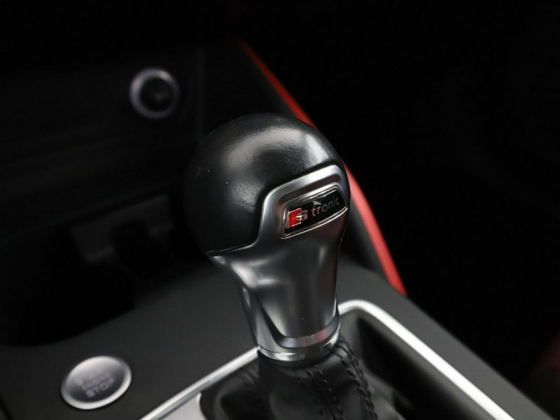 Audi Q2 4x4 S-tronic full LED klima auto grzane fotele czujniki parkowania