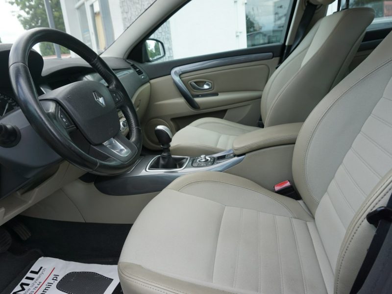 Renault Laguna polski salon, liftback III (2007-)