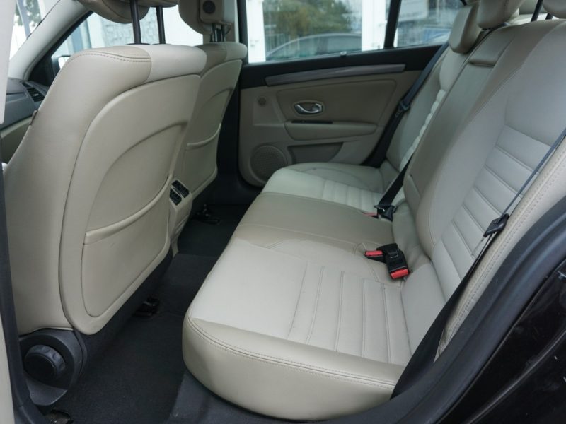 Renault Laguna polski salon, liftback III (2007-)