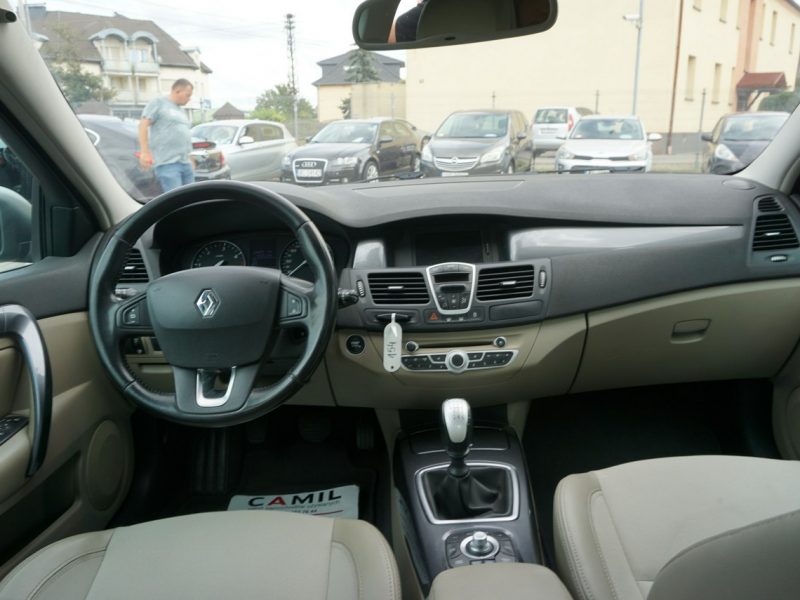 Renault Laguna polski salon, liftback III (2007-)