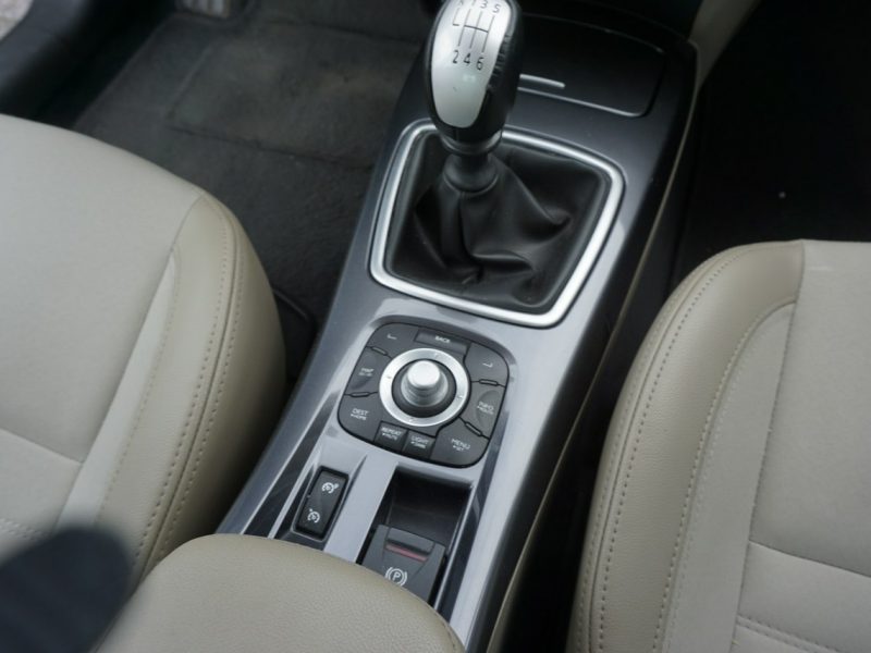 Renault Laguna polski salon, liftback III (2007-)
