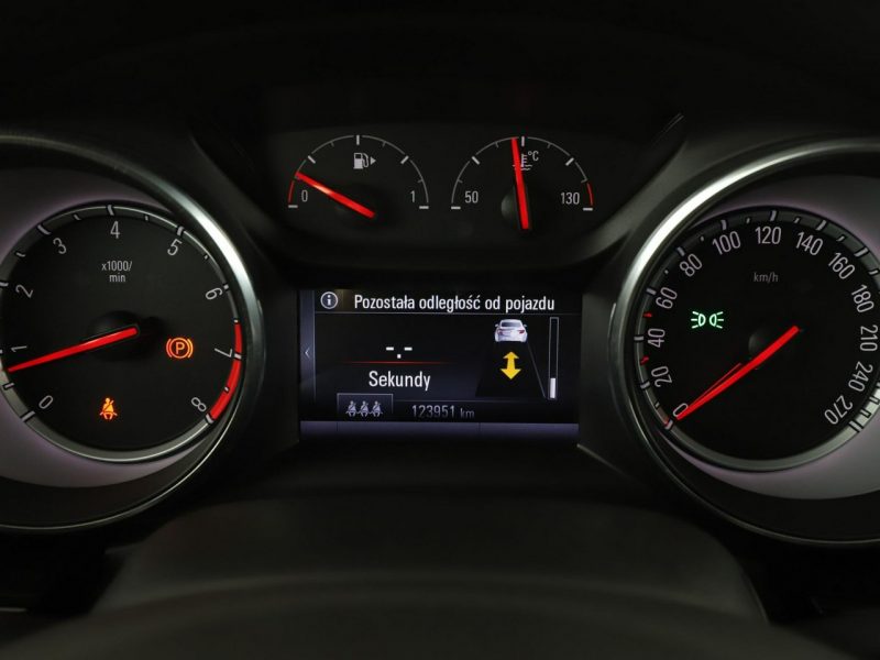 Opel Astra Dynamic navi kamera grzane fotele tempomat Bluetooth J (2009-2019)