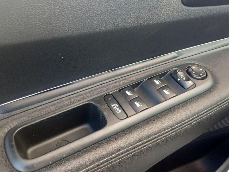 Peugeot 3008 1.6 HDi Automat Parktronik Skórzana tapicerka I (2009-2016)
