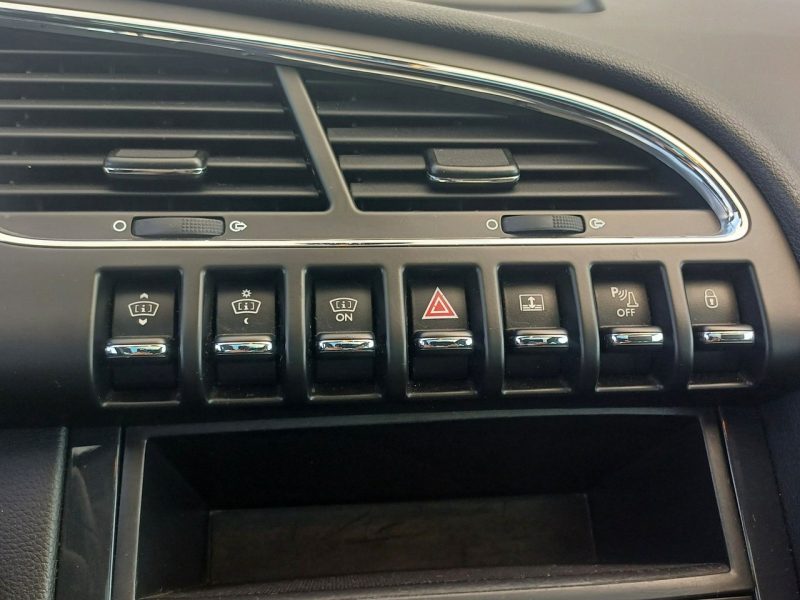 Peugeot 3008 1.6 HDi Automat Parktronik Skórzana tapicerka I (2009-2016)