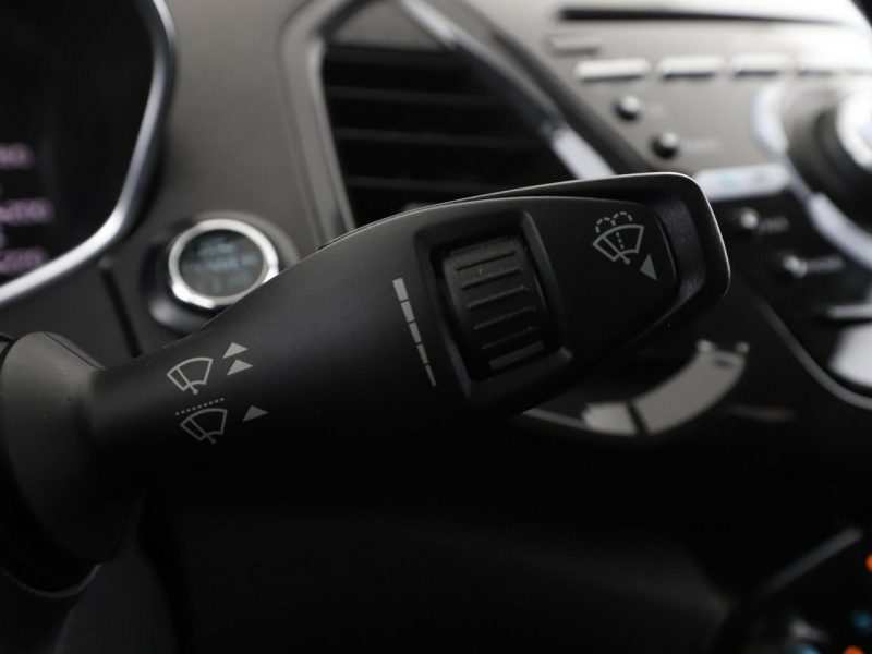 Ford EcoSport Automat klima auto grzane fotele kamera i czujniki parkowania II (2013-)