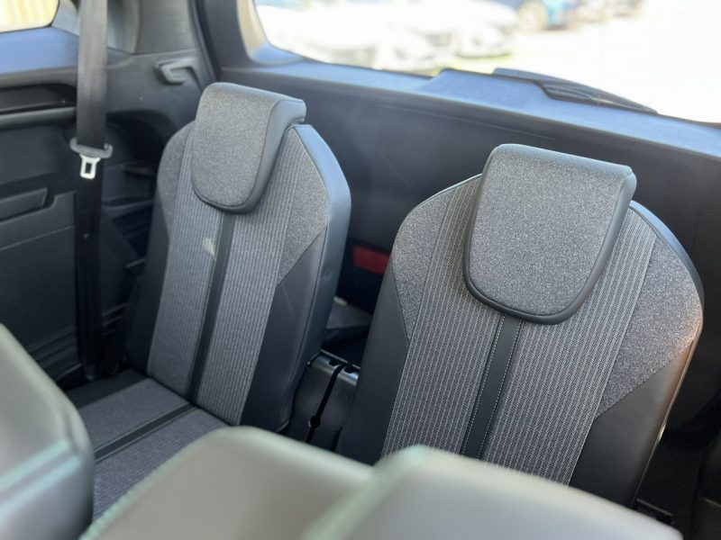 Peugeot 5008 7-Miejscowy Poleasingowy II właściciel Serwis ASO VAT 23% Bezwypadkowy II (2017-)