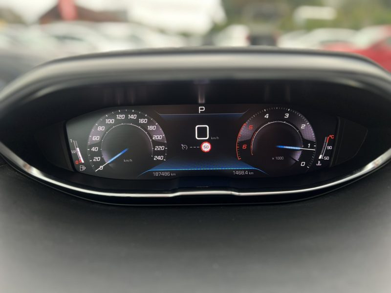 Peugeot 5008 7-Miejscowy Poleasingowy II właściciel Serwis ASO VAT 23% Bezwypadkowy II (2017-)