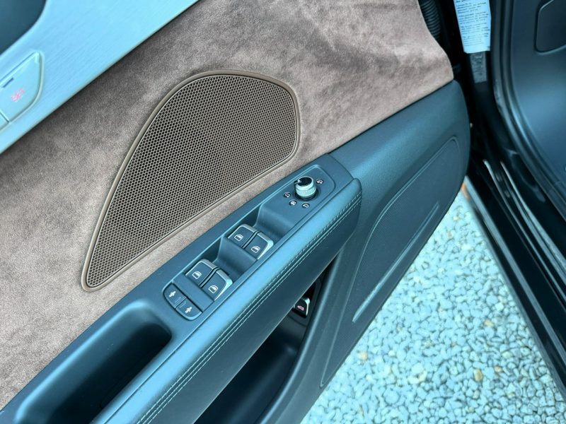 Audi A8 Alcantara, Podgrzewane wentylowane fotele, Kamera 360, Masaż, LED D4 (2010-)