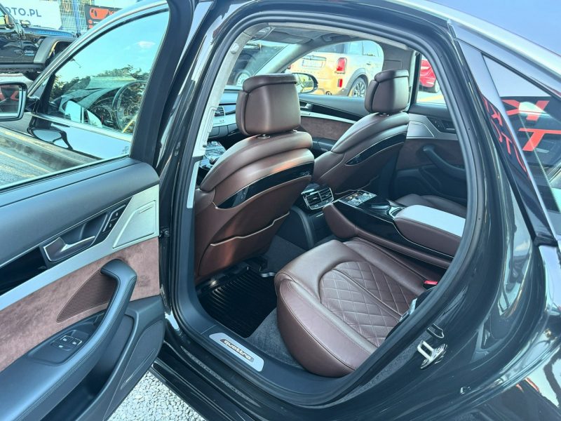 Audi A8 Alcantara, Podgrzewane wentylowane fotele, Kamera 360, Masaż, LED D4 (2010-)