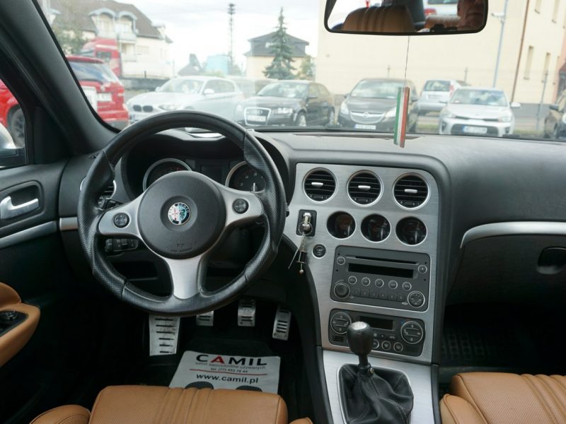 Alfa Romeo 159 polski salon, tbi I (2005-2011)