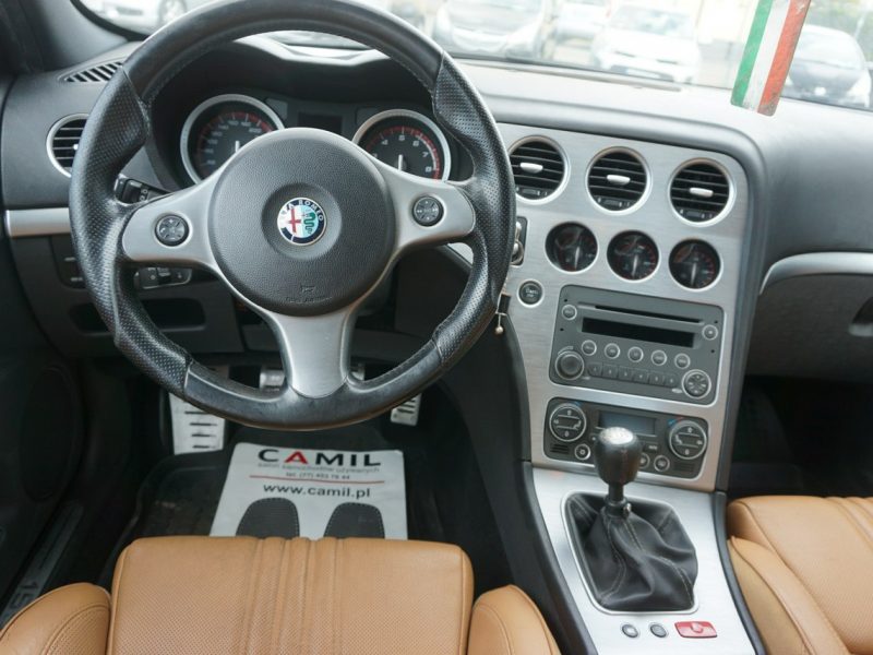 Alfa Romeo 159 polski salon, tbi I (2005-2011)