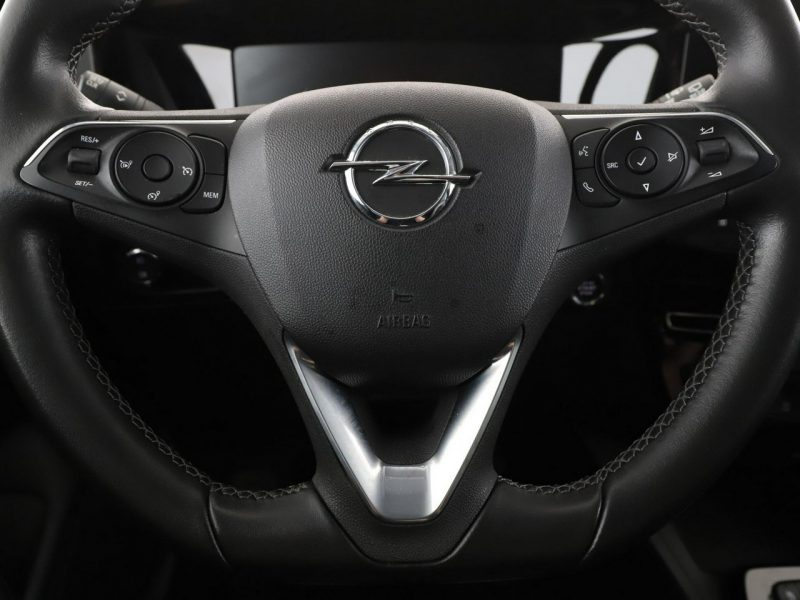 Opel Mokka full LED navi kamera i czujniki parkowania klima auto II (2020-)