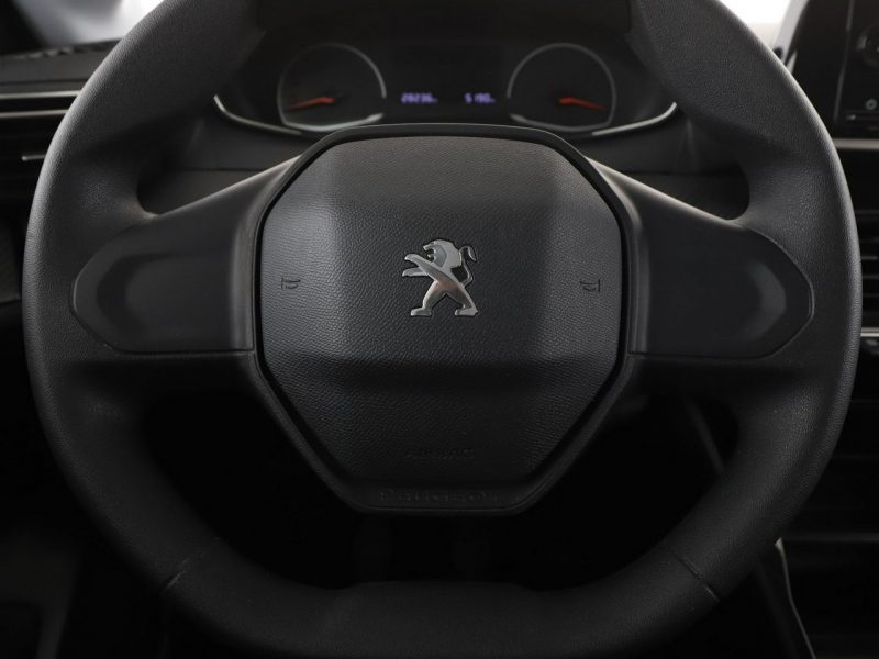 Peugeot 208 Niski przebieg Klimatyzacja El.szyby Bluetooth II (2019 -)