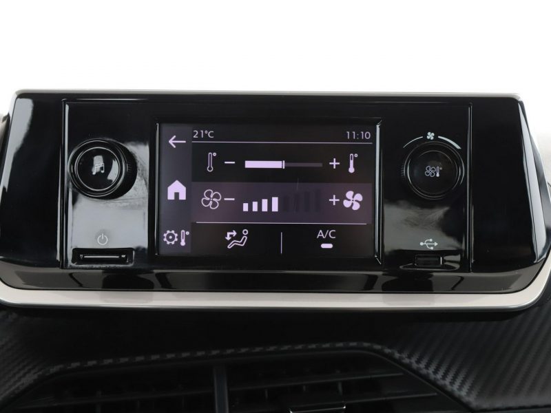Peugeot 208 Niski przebieg Klimatyzacja El.szyby Bluetooth II (2019 -)