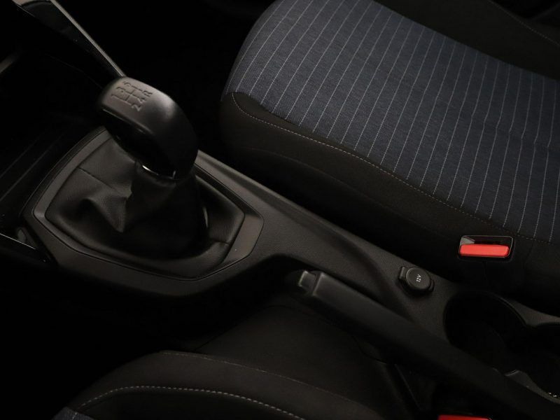 Peugeot 208 Niski przebieg Klimatyzacja El.szyby Bluetooth II (2019 -)
