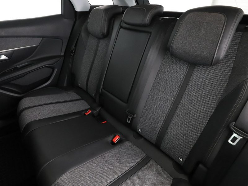 Peugeot 3008 półskóra virtual cocpit navi klima auto kamera i czujniki parkowania II (2016-)