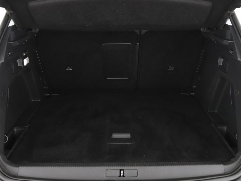 Peugeot 3008 półskóra virtual cocpit navi klima auto kamera i czujniki parkowania II (2016-)