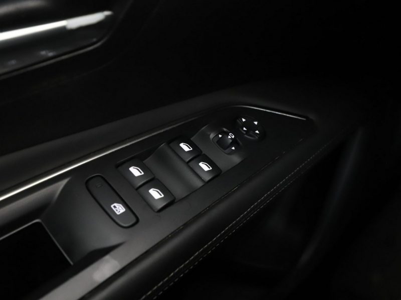 Peugeot 3008 półskóra virtual cocpit navi klima auto kamera i czujniki parkowania II (2016-)