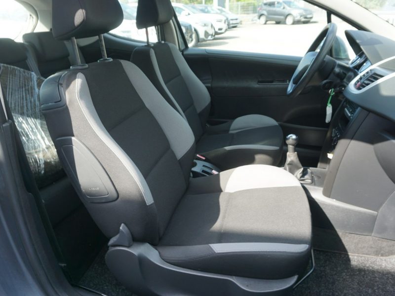 Peugeot 207 zarejestrowany, ubezpieczoiny