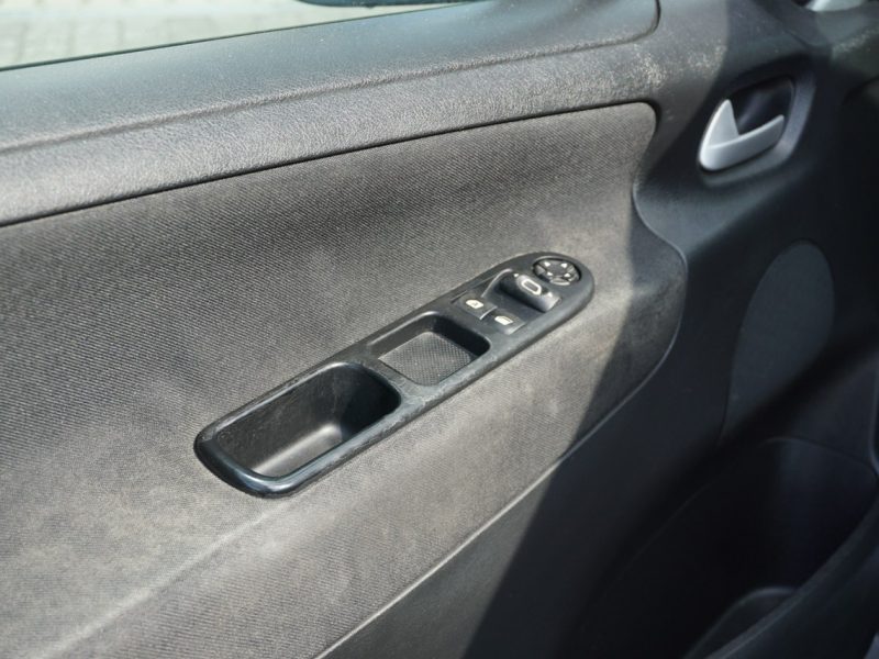 Peugeot 207 zarejestrowany, ubezpieczoiny