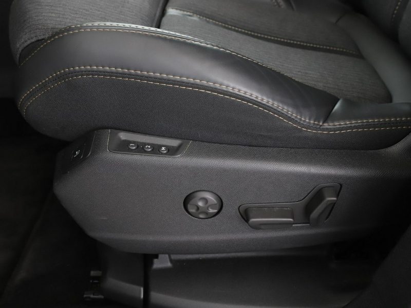 Peugeot 3008 GT-Line automat panorama virtual navi kamera grzane fotele półskóra II (2016-)