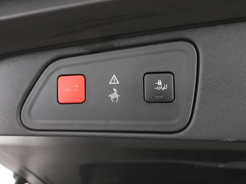 Peugeot 3008 GT-Line automat panorama virtual navi kamera grzane fotele półskóra II (2016-)
