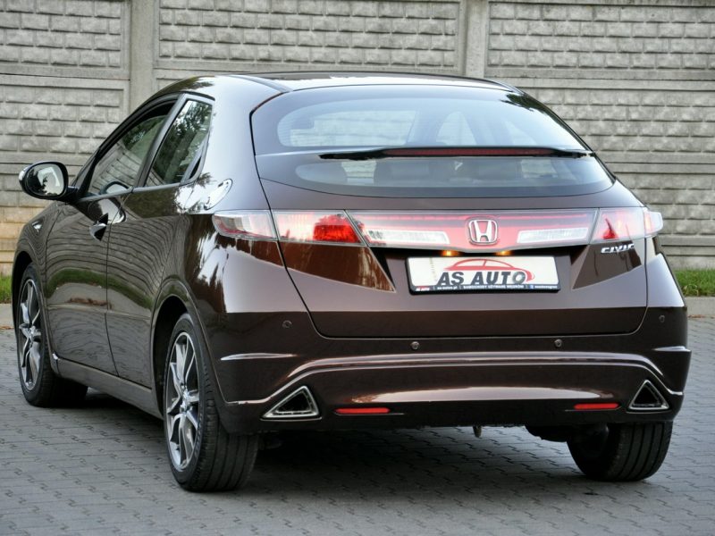 Honda Civic 1,8i-Vtec 140KM Executive/Serwisowany/Parktronic/Alkantara/Alu VIII (2006-2011)