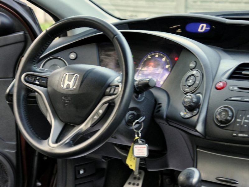 Honda Civic 1,8i-Vtec 140KM Executive/Serwisowany/Parktronic/Alkantara/Alu VIII (2006-2011)