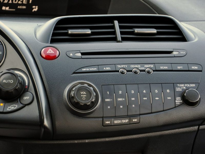Honda Civic 1,8i-Vtec 140KM Executive/Serwisowany/Parktronic/Alkantara/Alu VIII (2006-2011)