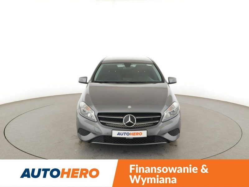 Mercedes A 180 skóra navi kamera i czujniki parkowania klima grzane fotele W176 (2012-)