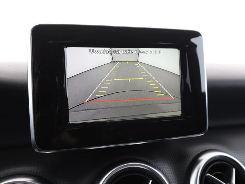 Mercedes A 180 skóra navi kamera i czujniki parkowania klima grzane fotele W176 (2012-)