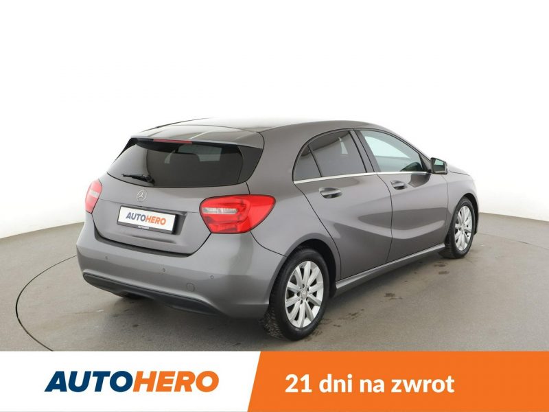 Mercedes A 180 skóra navi kamera i czujniki parkowania klima grzane fotele W176 (2012-)